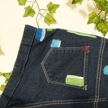 Load image into Gallery viewer, Eye Shorts - Bellearth
