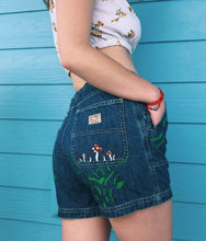 Load image into Gallery viewer, Mushroom Shorts - Bellearth
