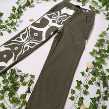 Load image into Gallery viewer, Butterfly Pants - Bellearth
