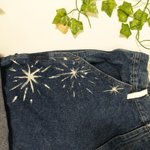 Load image into Gallery viewer, Moon Shorts - Bellearth
