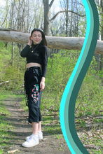 Load image into Gallery viewer, Snake Cargo Pants - Bellearth
