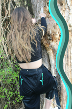 Load image into Gallery viewer, Snake Cargo Pants - Bellearth
